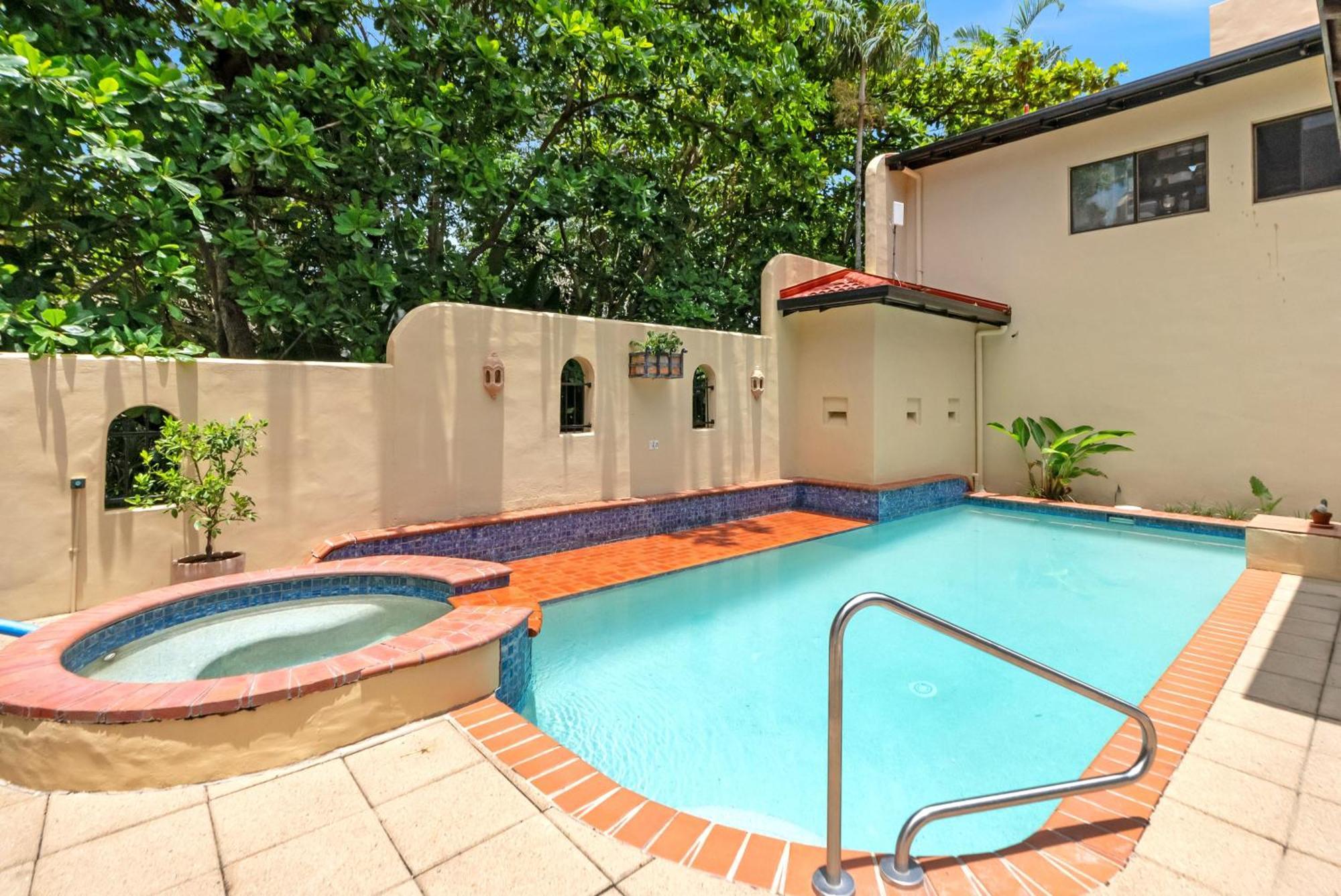 Villa San Michele Port Douglas Exterior foto